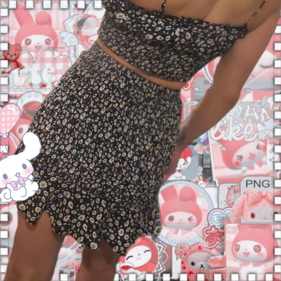 2 BELLA Matching Floral Ruched Set with Ruffle Skirt - Picture 9 of 9